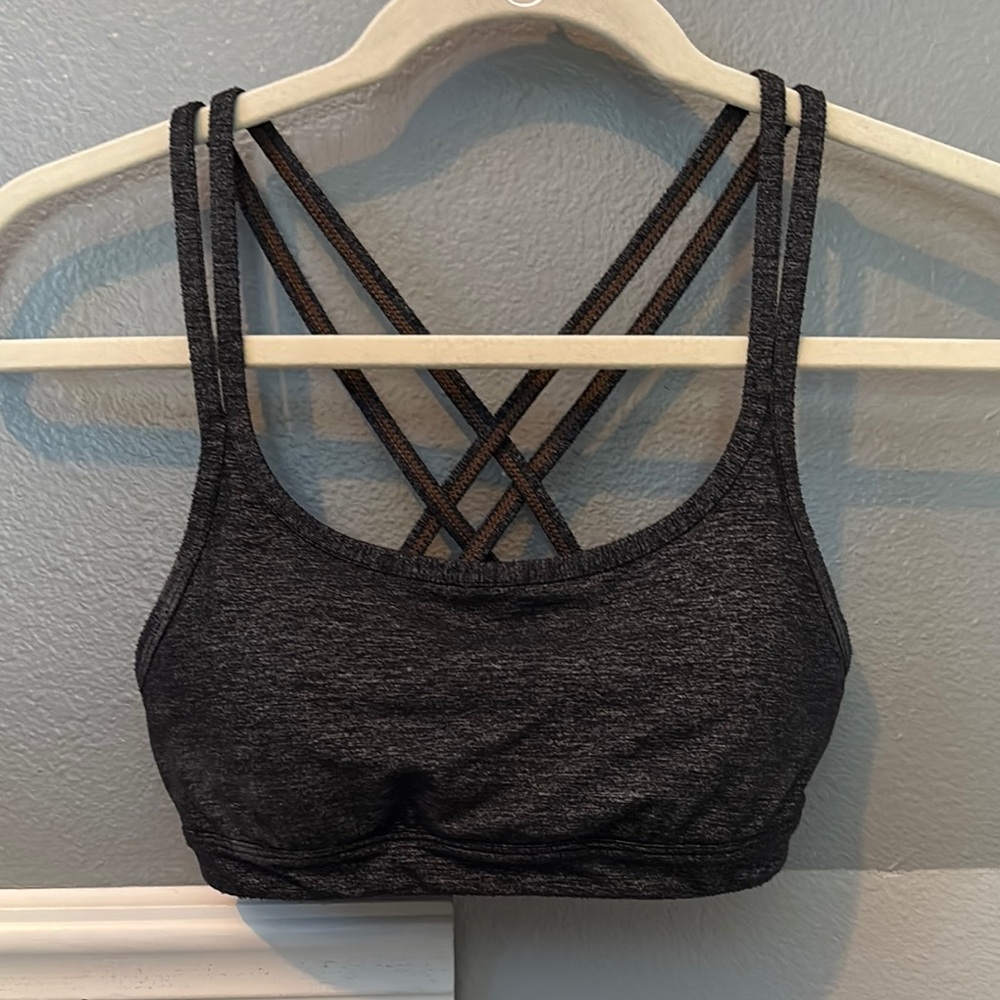 Athleta Grey sports bra #567